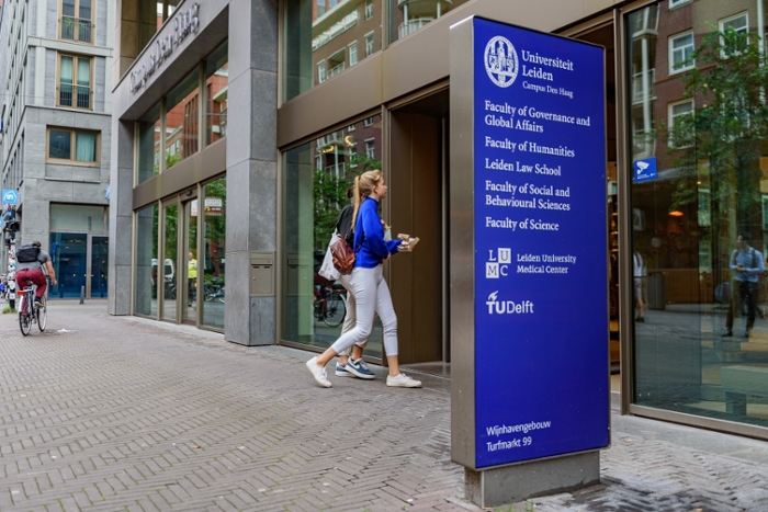 Entering the Wijnhaven Building in The Hague