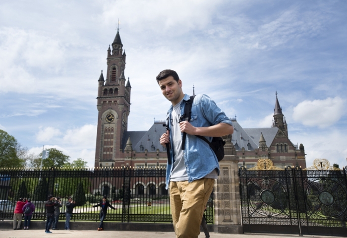 Student at the Peace Palace in The Hague
