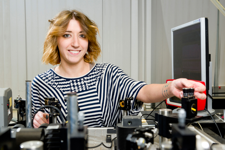 Sterrenkundige experimenten in het optisch laboratorium in Leiden