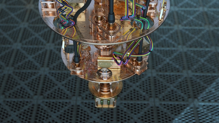 Het kwantumcircuit van een kwantumcomputer is dan wel heel klein, maar de machine die je nodig hebt om het circuit af te koelen, is gigantisch.