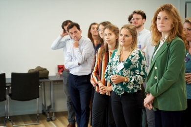 De deelnemers van de Denktank tijdens een van de vele  brainstormsessies.