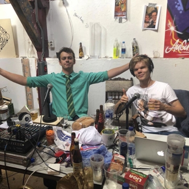 The two presenters in their studio in student association Augustinus’ building, where Rapenburg Radio is recorded and broadcast.