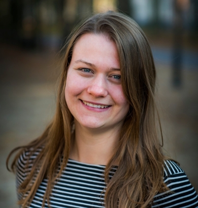 A photo of Sarah Deaney, winner of third prize in the Leiden University Thesis Prizes.