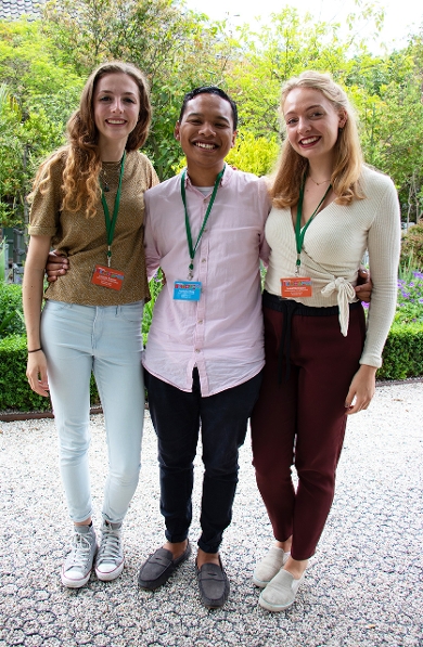 Three of the scholarship students studied at Leiden University College: Lisanne Brouwer, Frenkchris Sinay and Isabel Barnhoorn.