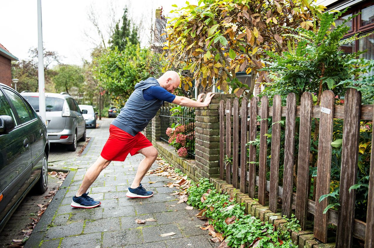 Psychologist Bart Verkuil strikes a blow against burnout - Leiden ...