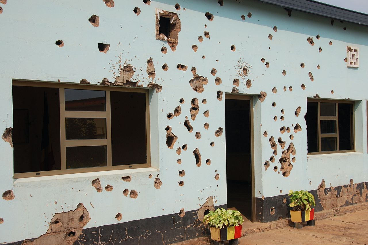 Cleveringa Professor Roméo Dallaire on Rwanda and PTSD - Leiden University