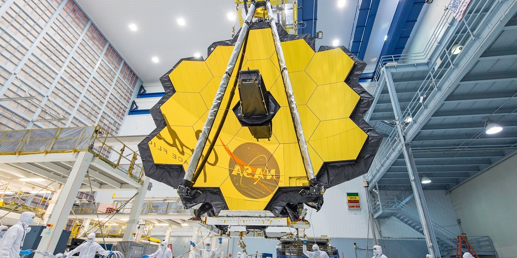 A new era in solar system astronomy with JWST