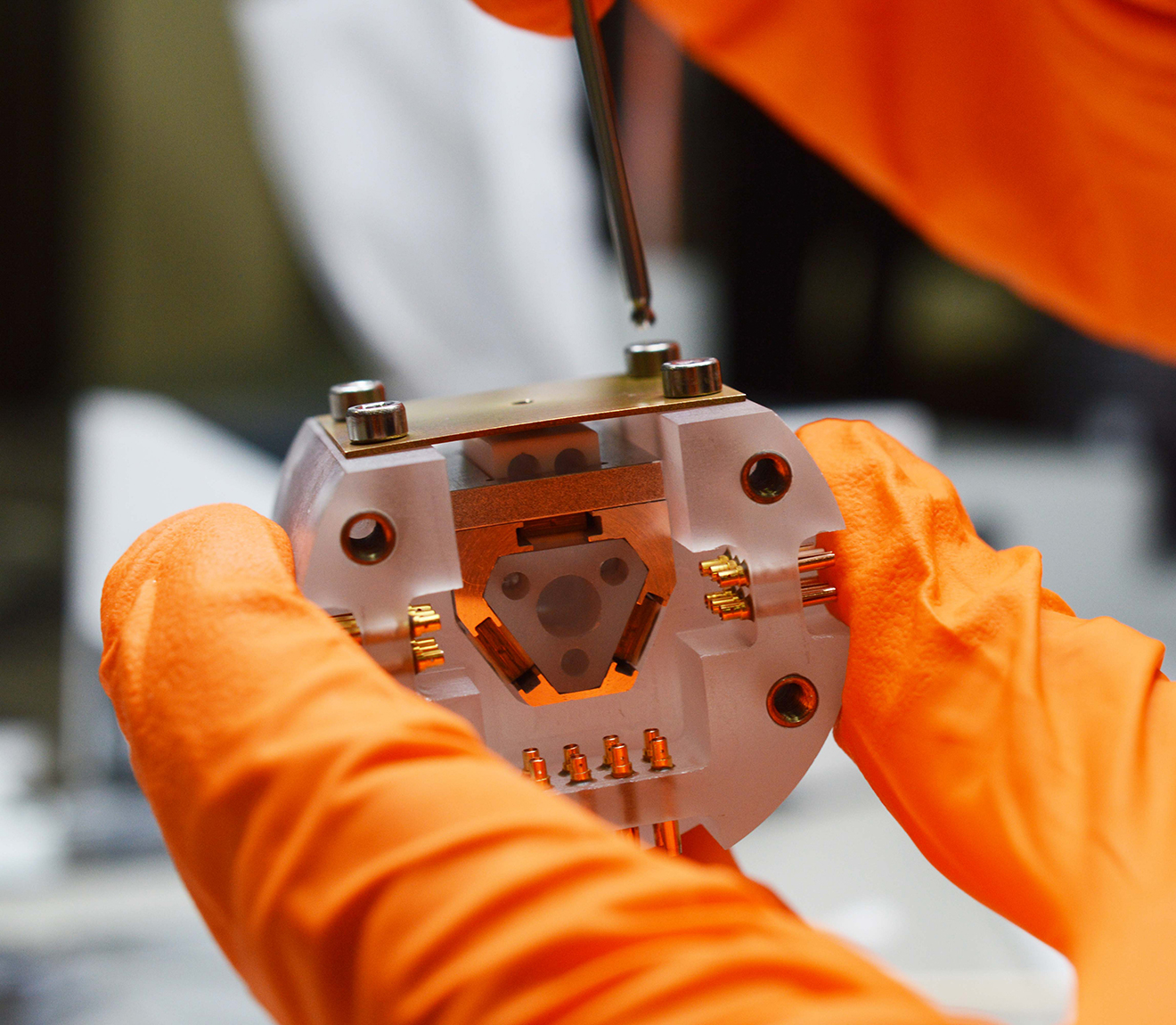 the-most-stable-microscope-in-the-world-leiden-university